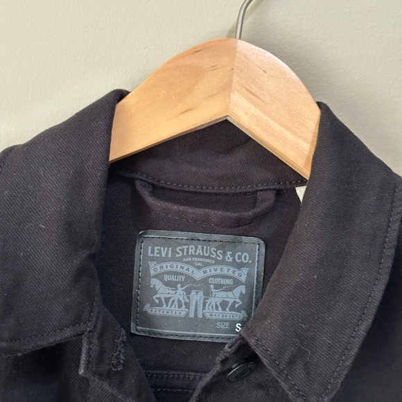Black Denim Levi’s Jacket Size S - Picture 2 of 9